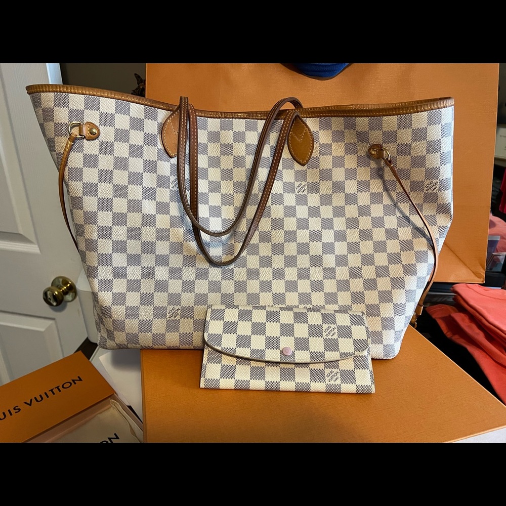 Authentic Louis Vuitton Neverfull GM with matching Emilie wallet